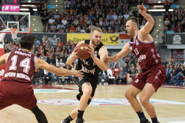 后一名防守 后一名防守