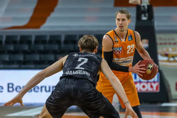 结合赛前的 结合赛前的